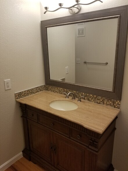 Great bathroom counter space - 1225 W Prospect Rd