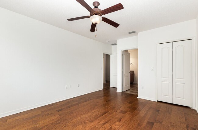 Building Photo - 9026 Paolos Pl