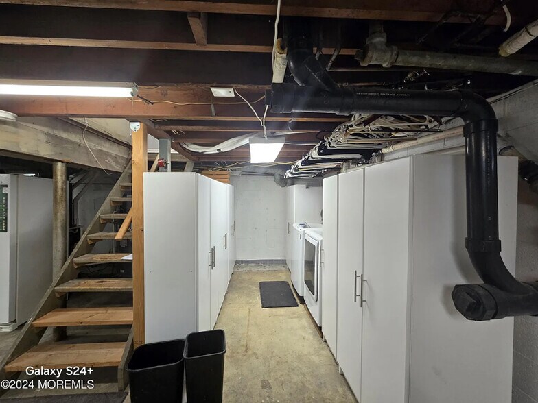 Building Photo - 16 Oak Ridge Pkwy