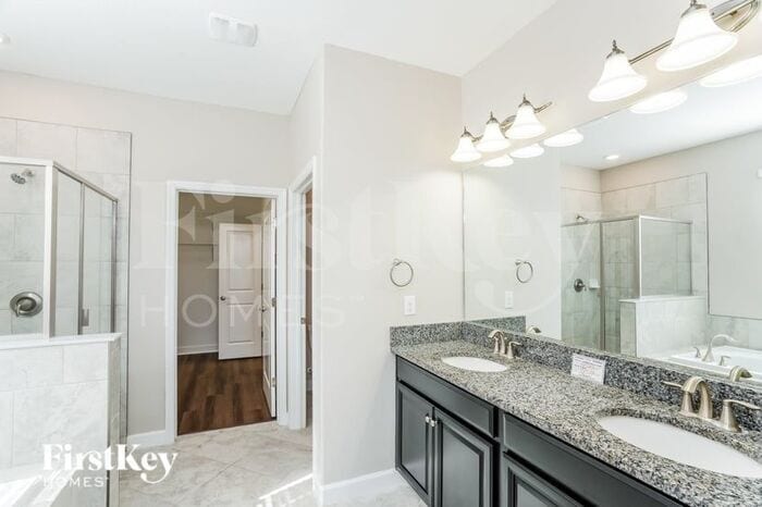 Building Photo - 9660 Ivory Dr