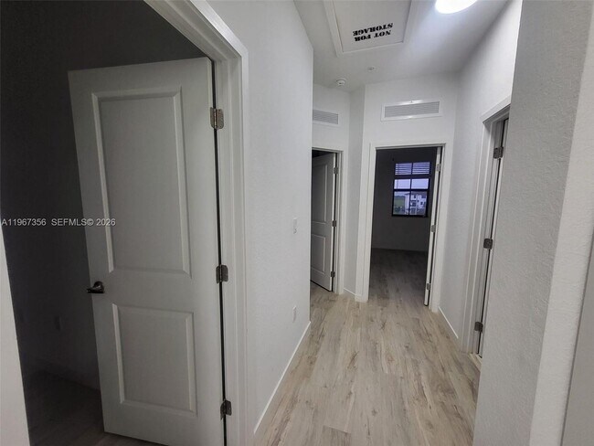 Building Photo - 15520 SW 136th St