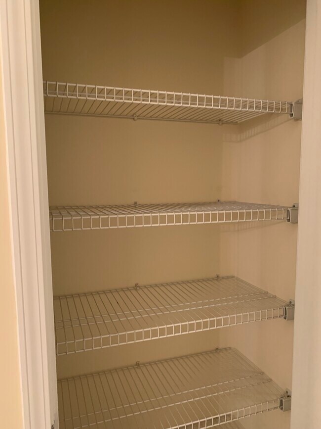 Building Photo - 11619 Stockdale Ct