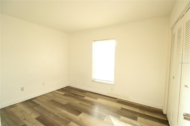 Building Photo - 5736 NW 25th Terrace