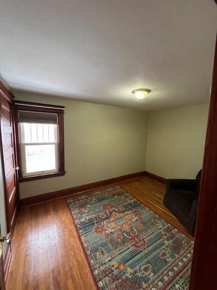 Building Photo - 108 S Rutland St