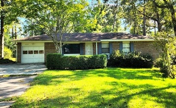 Building Photo - Charming 3 bedroom house for rent in NE Tallahassee, 1 car garage, private back yard, move in ear...
