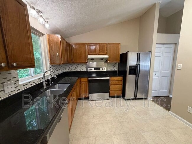Building Photo - 507 Trappers Run Dr