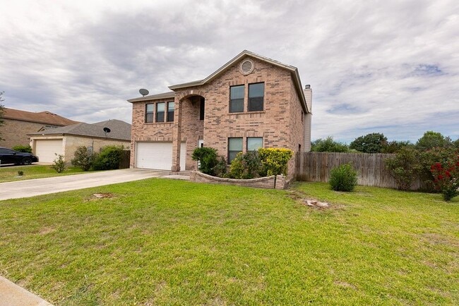 Building Photo - 219 Cottontail Dr