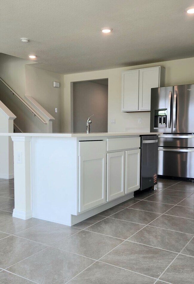 Building Photo - 5/3 New Construction Home in Avalon Woods