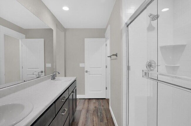 Building Photo - Spacious 3-Bedroom Home with Mountain Views and Open Layout in Central Colorado Springs