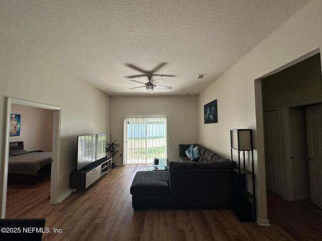 Building Photo - 13792 Herons Landing Way