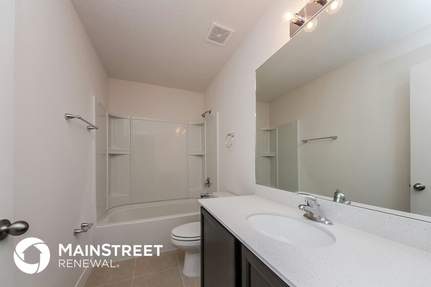 Building Photo - 2418 Caspian Dr