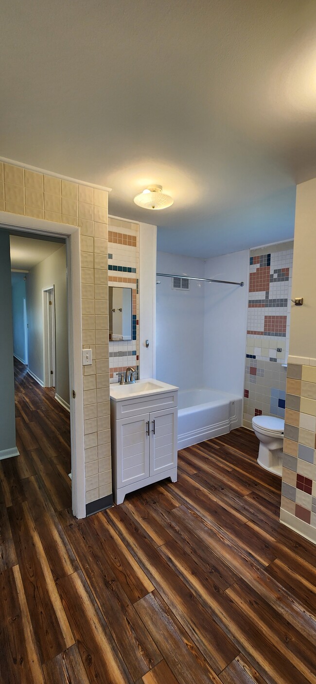 Bathroom - 6078 Baltimore Pike