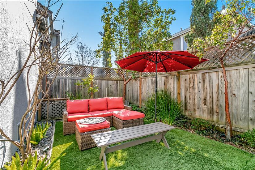 Backyard Lounge area - 1504 Pear Tree Ln