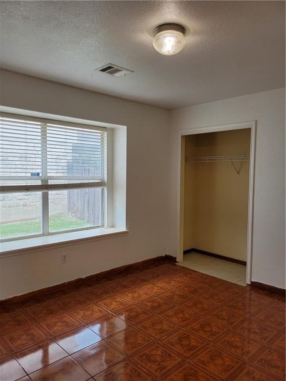 Building Photo - 312 Sweet Leaf Ln