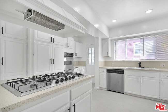 Building Photo - 4090 Creed Ave