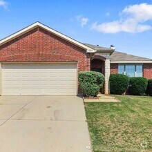 Building Photo - Great home with Game Room!