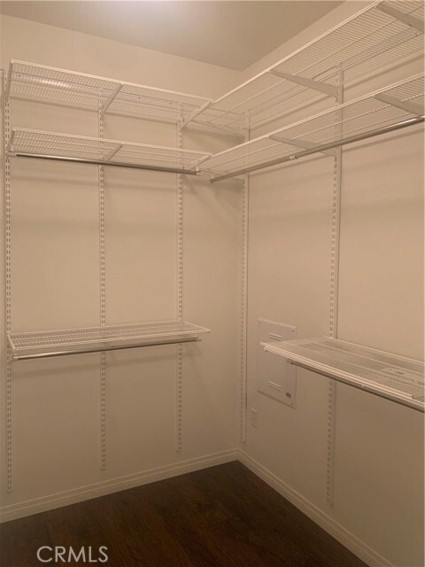 Building Photo - 425 Deodar St