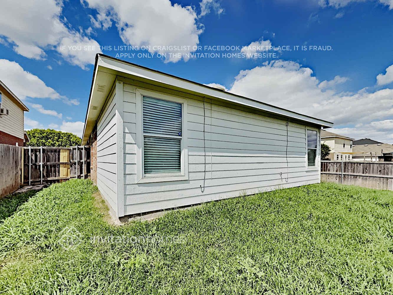 Building Photo - 4901 Waterford Dr