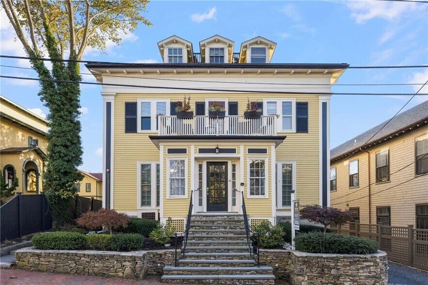 Building Photo - 75 Pelham St