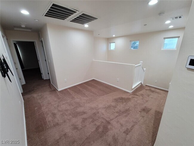 Building Photo - 6221 Joaquin Hills Ct