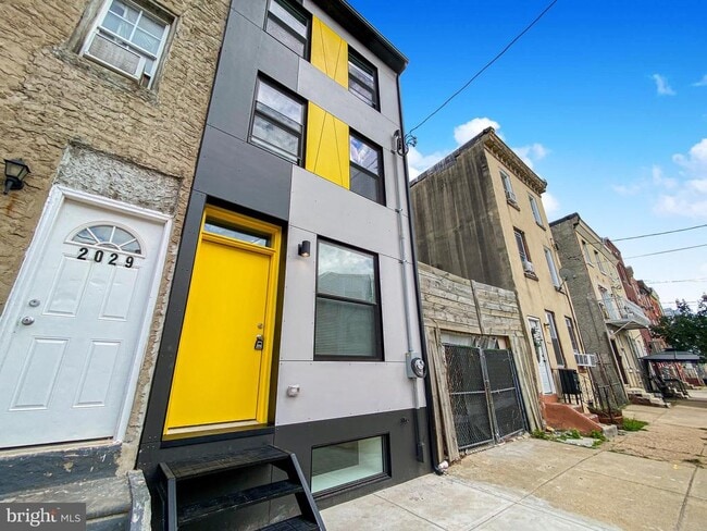 Building Photo - 2027 N 5th St