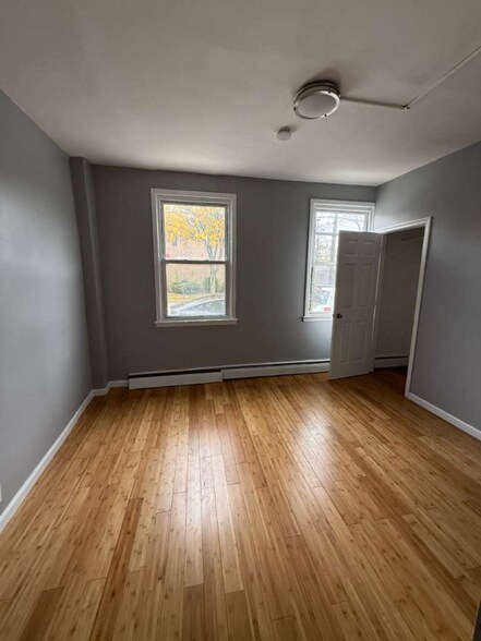 Building Photo - 300 Watchung Ave