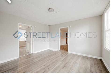 Building Photo - 605 S Lee St