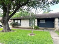Building Photo - 2402 Spring Dusk Dr