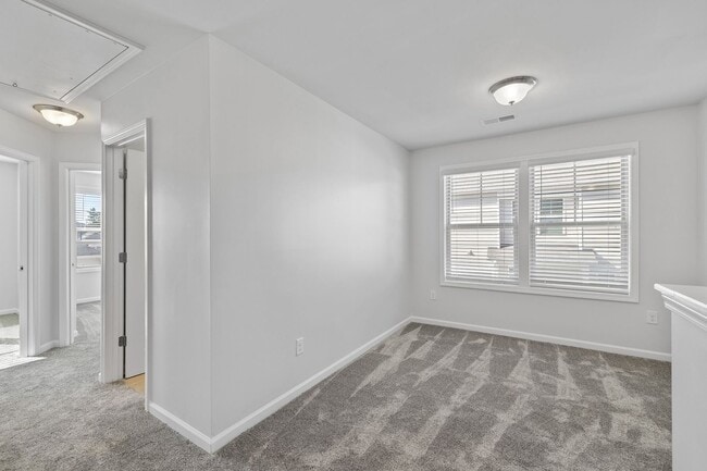 Building Photo - **Spacious 3/2.5 Townhome in Durham**