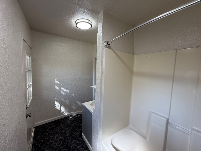 Building Photo - S. 4th Street