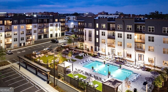 Building Photo - 1000 Rea Dr SW