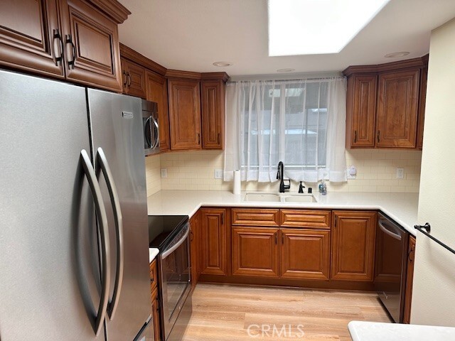 Building Photo - 385 Avenida Castilla