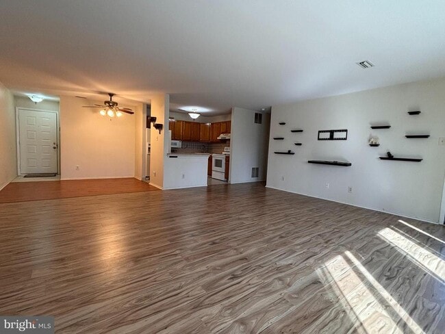 Building Photo - 1821 The Woods II