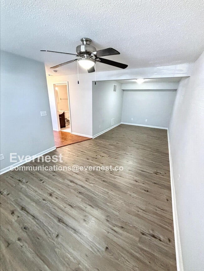 Building Photo - 7831 Clevedon St