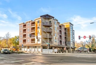 Building Photo - 207 S Beaver St