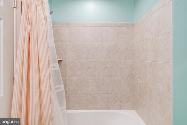 Building Photo - 7520 Calais Way