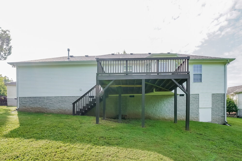 Building Photo - 725 Veneta View Dr