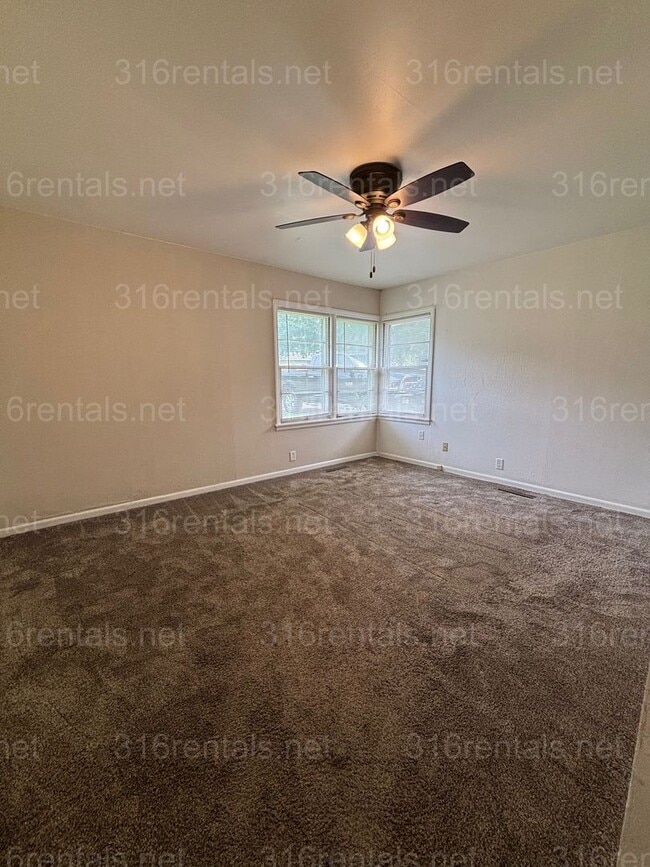 Building Photo - 1423 Terrace Dr