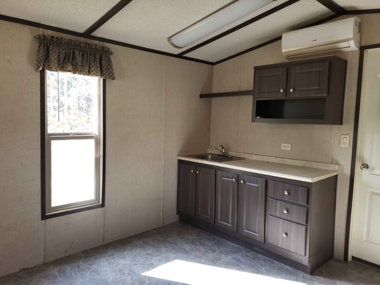 Building Photo - 3190 FM 1520