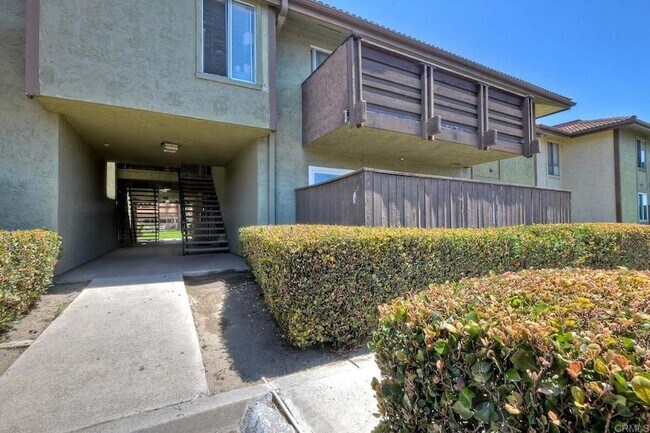 Building Photo - 615 Fredricks Ave