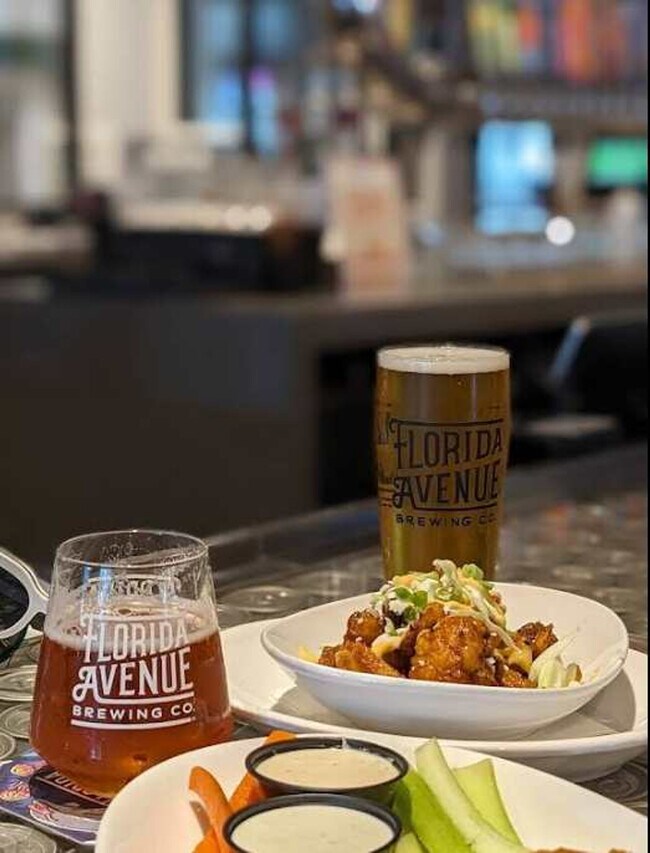 Building Photo - 1941 Tidewater Ct