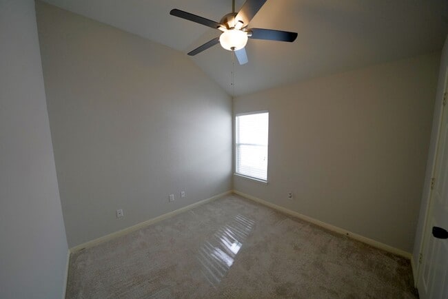 Building Photo - Gorgeous Single Story Home in Cibolo! Real...