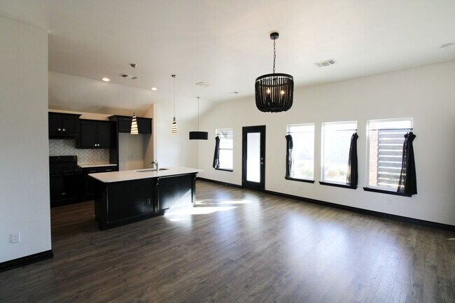 Building Photo - New Construction