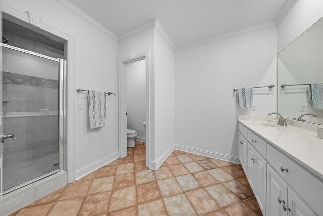 Building Photo - Princeton Hills Fully Furnished