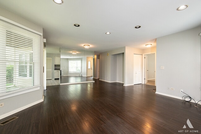 Building Photo - 61 Willow Pkwy