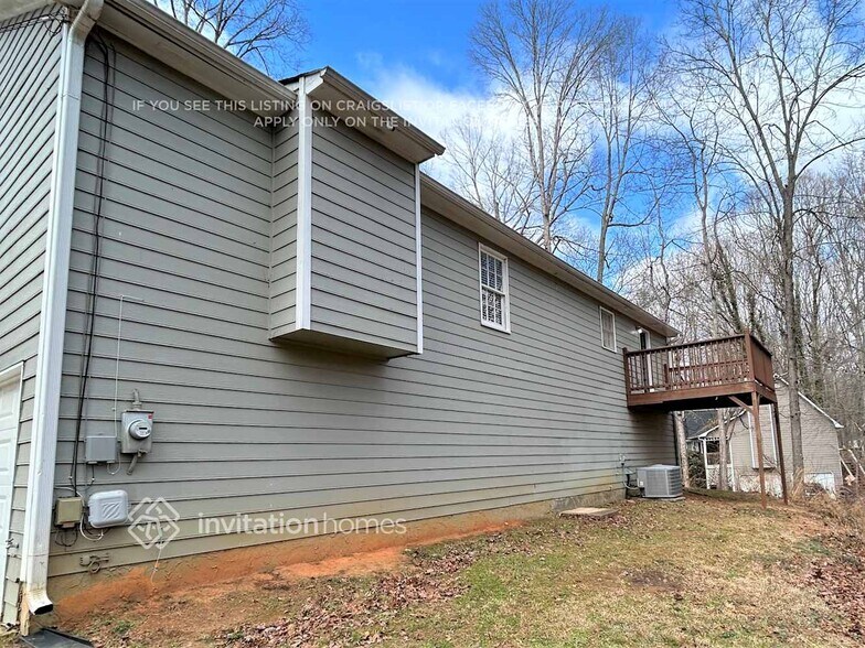 Building Photo - 115 Elizabeth Pl