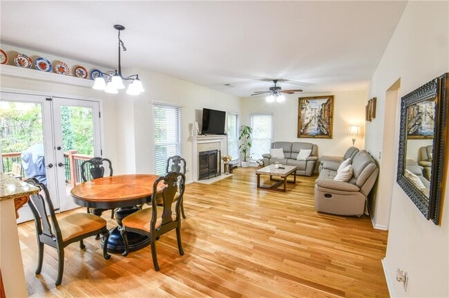 Building Photo - 1865 Oak Tree Hollow