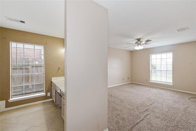 Building Photo - 17119 Kettle Creek Dr
