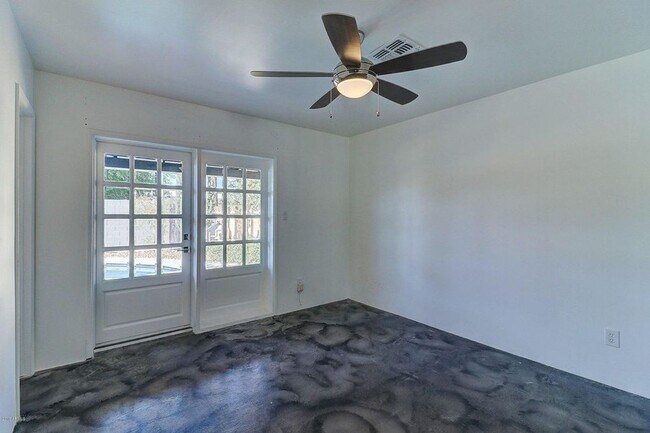 Building Photo - Fabulous, Remodeled Top to Bottom house!!!!