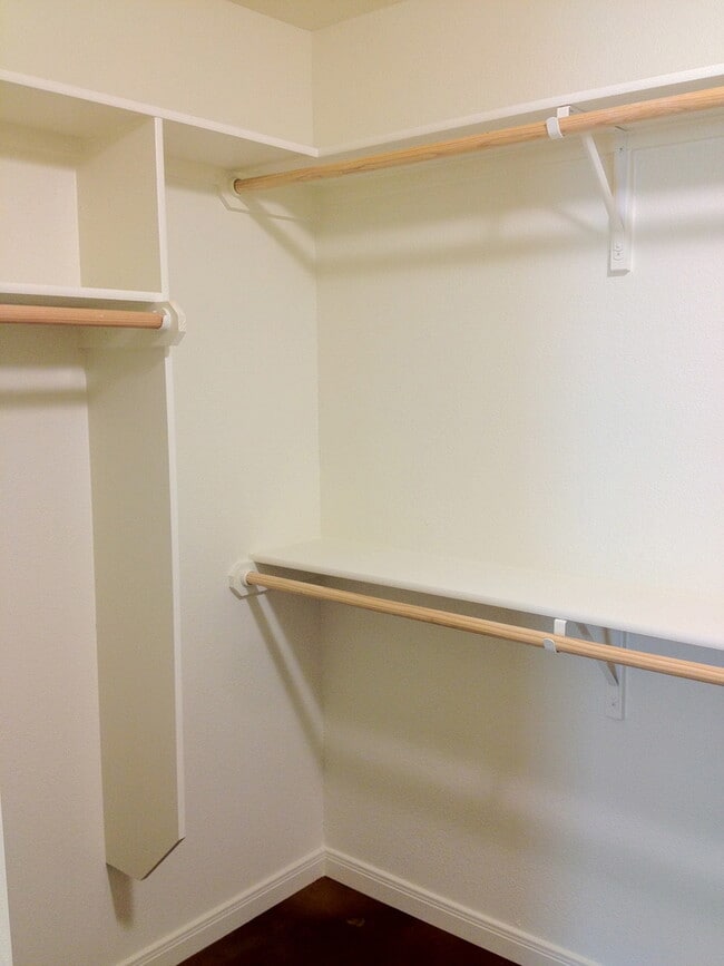 Building Photo - Duplex